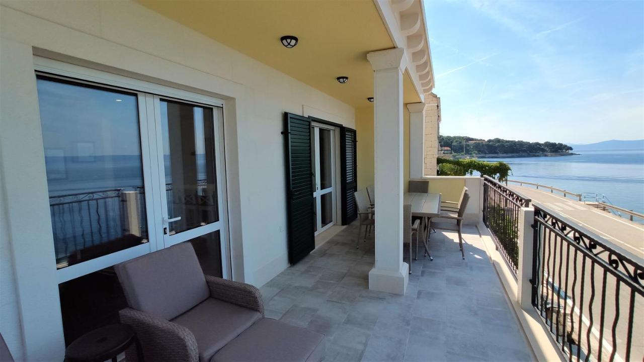 Apartmán Aria Sumartin Exteriér fotografie