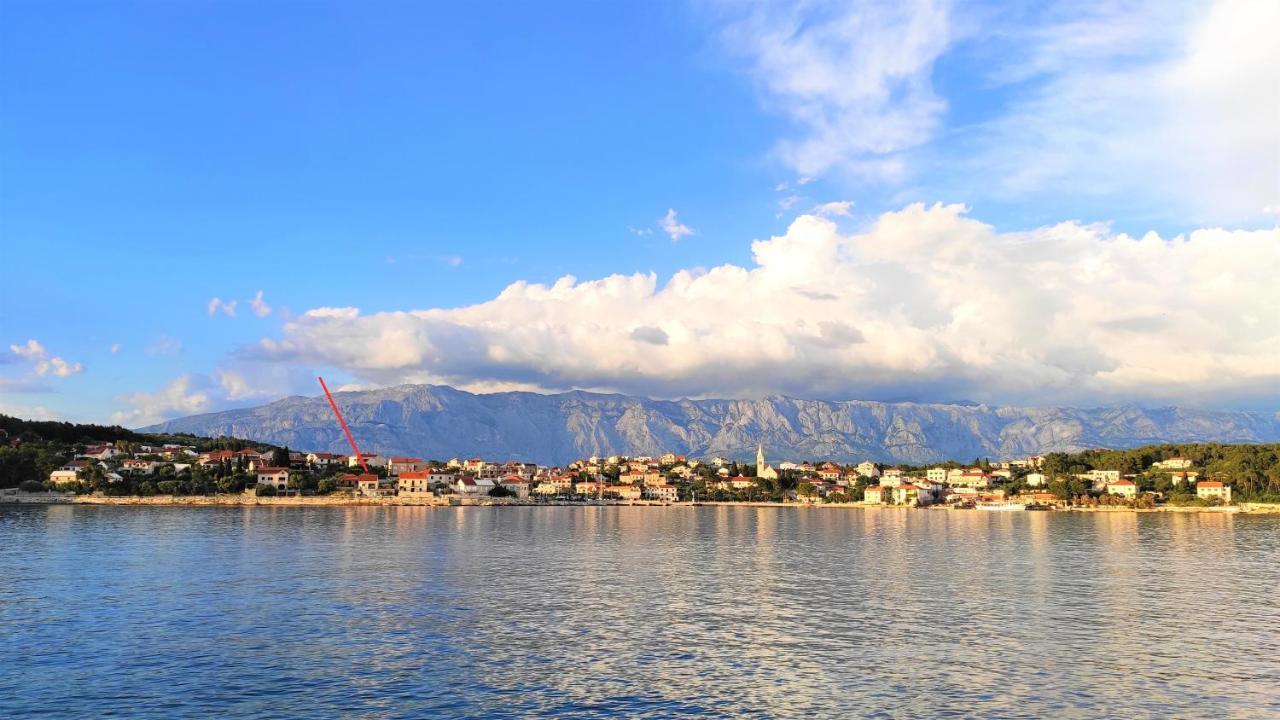 Apartmán Aria Sumartin Exteriér fotografie