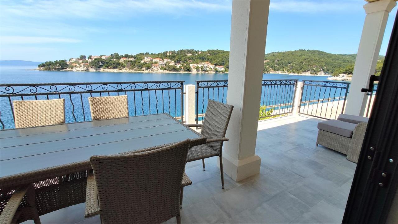 Apartmán Aria Sumartin Exteriér fotografie